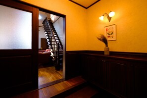 Interior entrance - Yufuin Residence Yamamizuki (Yufu)