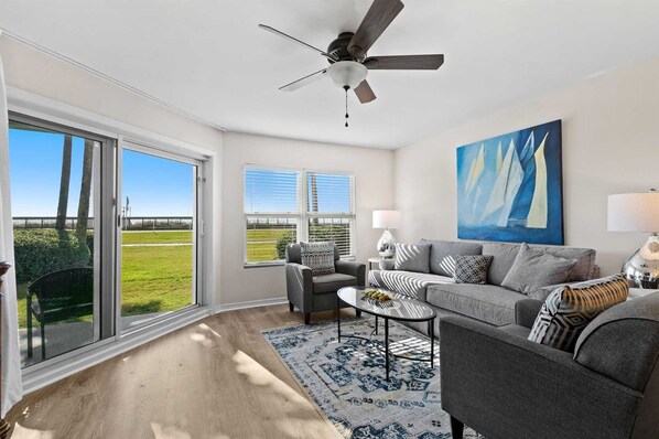 Flat-screen TV - Maravilla 2105    2Bed/2Bath Gulf front, Pet Friendly, Beach Service (Miramar Beach)