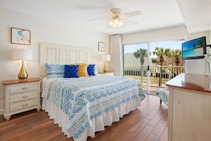 3 bedrooms, iron/ironing board, travel cot, free WiFi