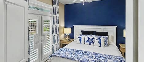 5 bedrooms, desk, iron/ironing board, travel crib