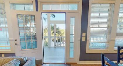 SAATAVILLA!-5BR / Hissi / 2 Masters / ADA / ILMAINEN GOLFKORI 4 uutta varausta