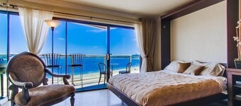 Bayfront - Mission Bay on Sand Panoramic View -Upscale