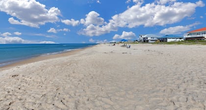 100 Steps to the Gulf -Soaring Ceilings, Beams, Contemp, Free Lighthouse Passes