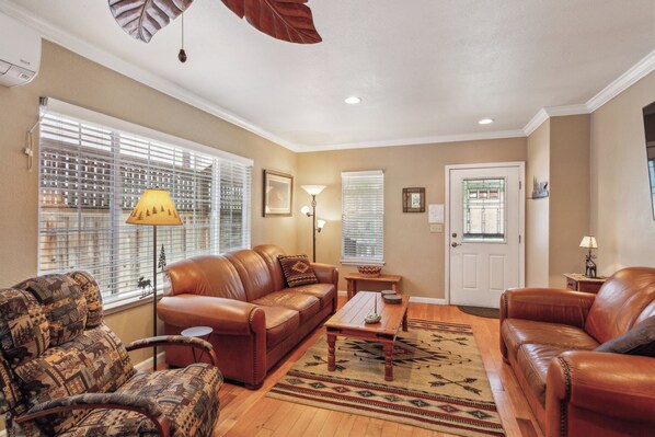 Smart TV, DVD player