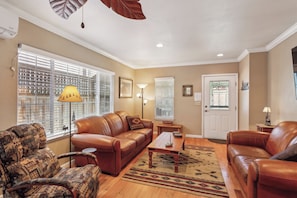 スマートテレビ、DVD プレーヤー