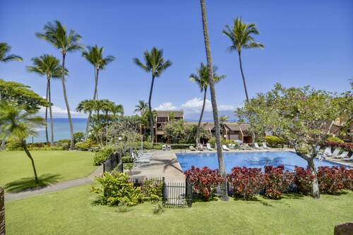 Aloha Hale Ocean View Maui Condo In Ocean Front/Beach Resort Swim with Turtles!