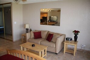 TV, DVD player - Beautiful Ocean View, totally remodeled Condo! (Lahaina)
