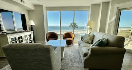 Geräumige Oceanfront in Villamare in Palmetto Dunes, herrliche Aussicht von jedem Zimmer