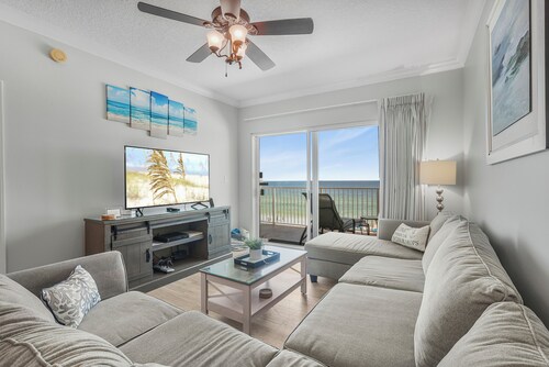 Beautiful Beachfront Bliss in Gulf Shores!