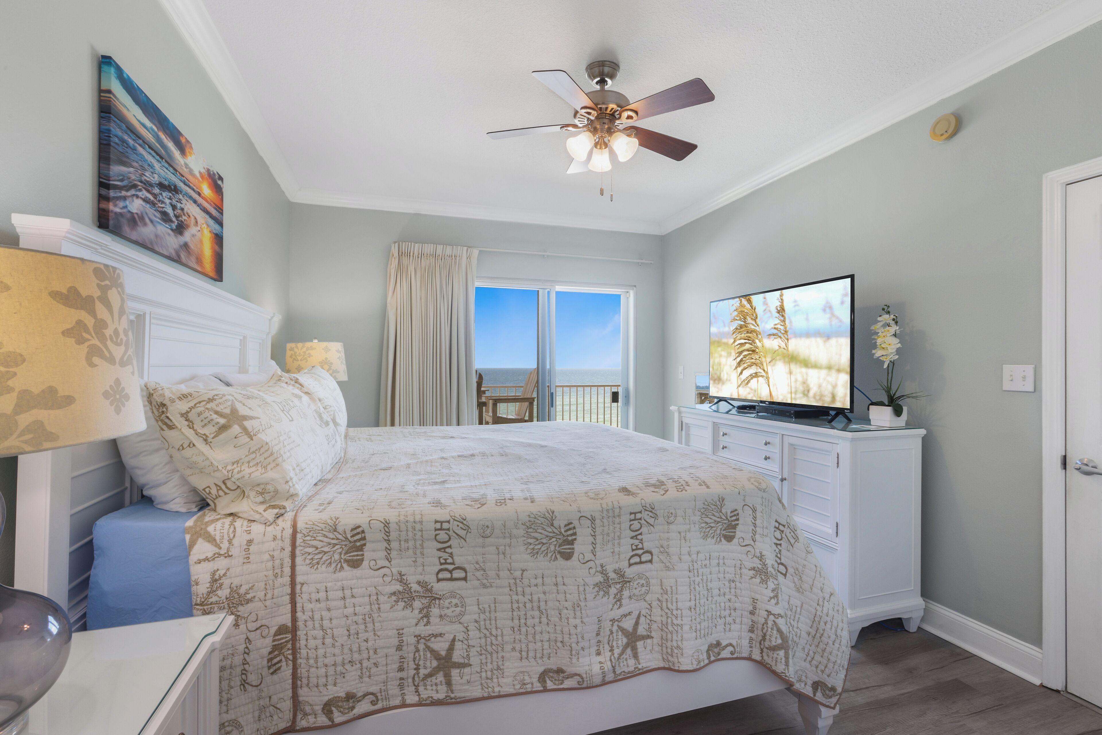 2 bedrooms, iron/ironing board, travel crib, free WiFi