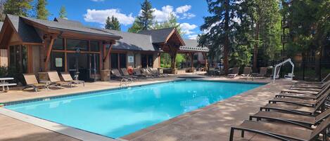 Outdoor pool, a heated pool