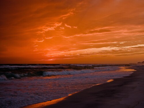 PRIVATE BEACH~2 Msters~Family Resort~2 Pools~Free Beach Chairs~Great Reviews!