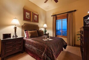 6 Schlafzimmer, Bügeleisen/Bügelbrett, Reisekinderbett, kostenloses WLAN