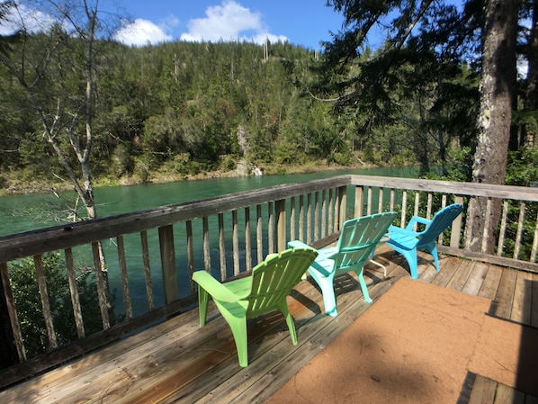 Property grounds - Private Riverfront Home with deck on the Beautiful Smith River - North Coast, Ca (Gasquet)