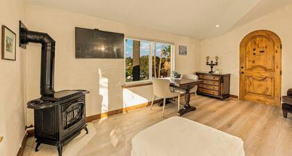 Rare Beach Penthouse — blocks to the Beach and Funk Zone