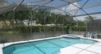 5BR / 4-kylpy - poissa kotoa Floridan lomaasi