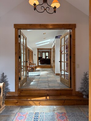 Interior - Merry Christmas! DEC 24-26 OPEN! Ski in&out. Your Epic Luxury Lodge on Peak 8. (Breckenridge)