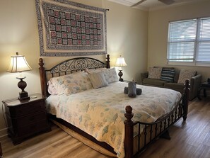 3 室のベッドルーム、WiFi、ベッドシーツ、車椅子でアクセスできる設備