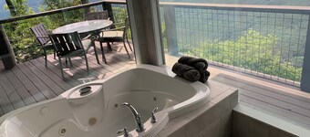 Spektakulær panoramautsikt fra 4850 Ft. - Beste visning / mest unike hjem i området !!