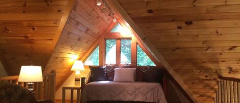 3 soverom, safe på rommet, skrivebord og strykejern/-brett