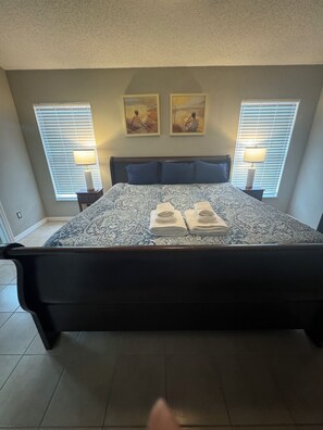 4 bedrooms, WiFi, bed sheets