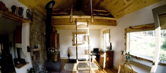 Mountain View Chalet - Fantastic Views and Privacy 