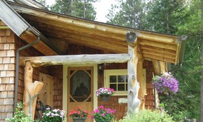 Exterior detail - Little Elk Cottage in Scenic Vanocker Canyon - Beautiful Meadow Views! (Nemo)