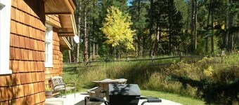 Little Elk Cottage in Scenic Vanocker Canyon - Beautiful Meadow Views!