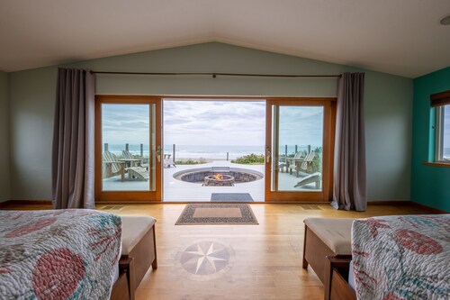 Ocean Front Home in the Heart of Newport 