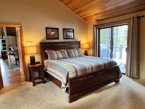 5 bedrooms, iron/ironing board, free WiFi, bed sheets