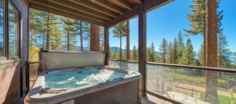 Panoramic VIEWS, Theater, Bocce Ball, Hot Tub, Pool Table