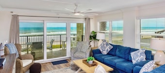 Direct Oceanfront, Family-Friendly, Luxury, 2nd FLR Corner unit, Car-Free Beach🏖️