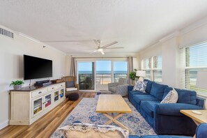 Smart TV, fireplace, DVD player, ping pong