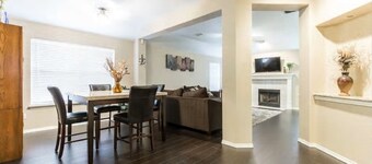 Pet Friendly Spacious 3BR Home with King Bed