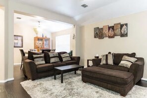 TV, fireplace, DVD player, books