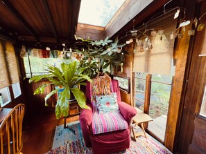 Smart TV, DVD player, books, music library