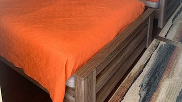 2 chambres, fer et planche Ă repasser, Wi-Fi gratuit, draps fournis