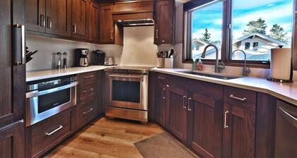 5 Min Walk DV Ski Slopes, Luxury, Family & Pet Friendly-Book 7 Nights 1 SkisFree