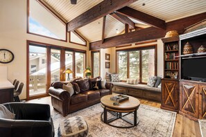 Smart TV, fireplace, video games, DVD player - 5 Min Walk DV Ski Slopes, Luxury, Family & Pet Friendly-Book 7 Nights 1 SkisFree (Park City)