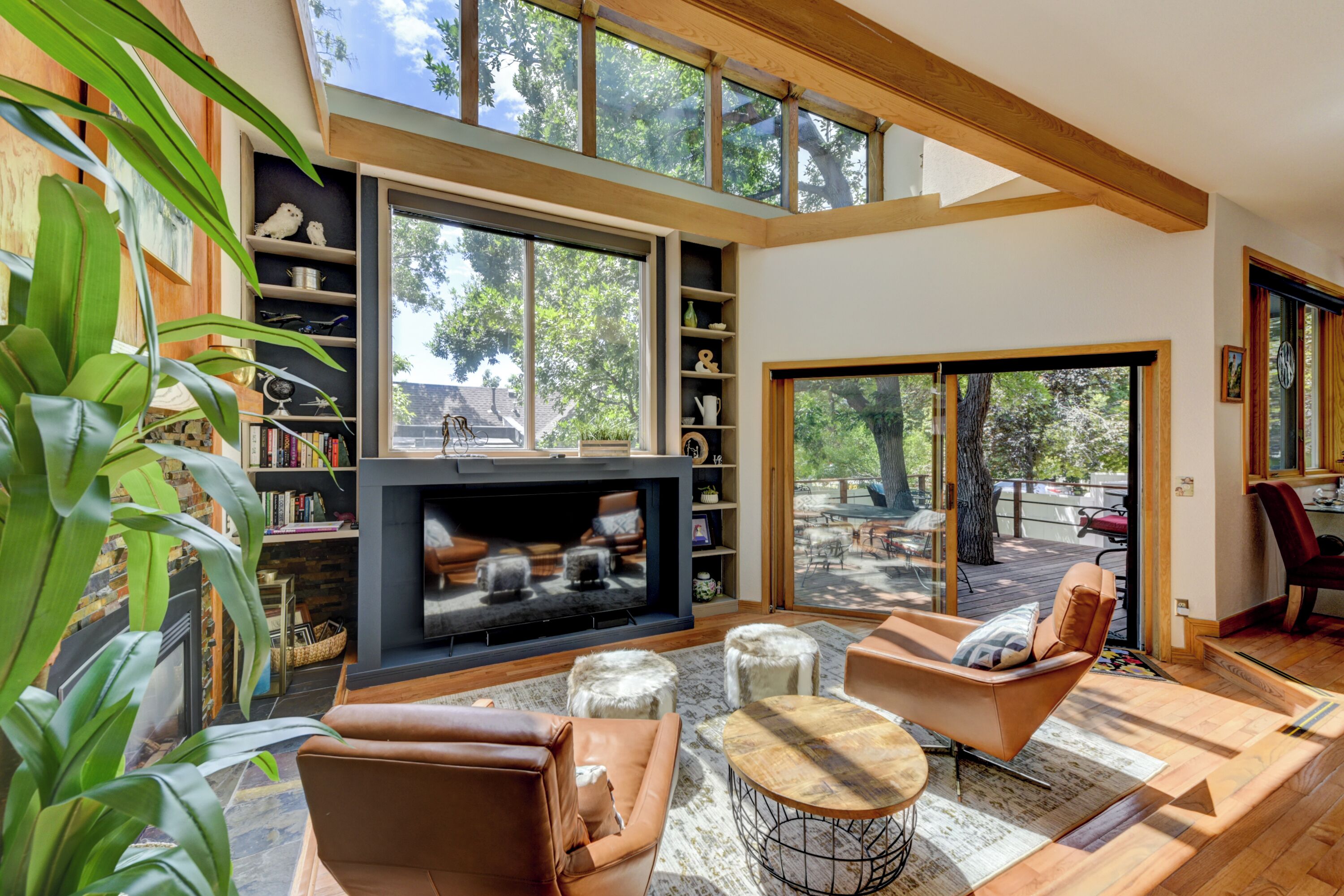 TV connectée, cheminée