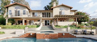  Luxury Home with Heated Pool - Spa and Lighted Pickle Ball Court