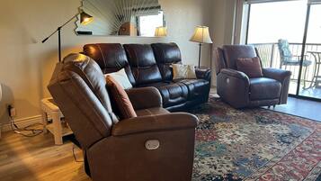 Smart TV, DVD player, books, music library