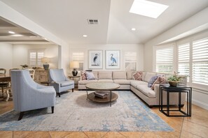 TV - WALK to Beach, Pier and Downtown - Parking - BBQ - View (Pismo Beach)