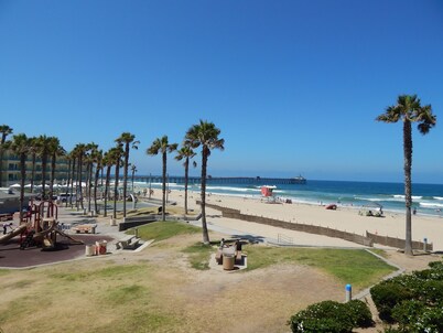 BEACH FRONT CONDO! San Diego-Imperial Beach-Coronado