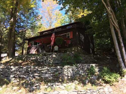 4 BR, 2 BA,WIFI,FIREPIT, FIREPLACE, GAS GRILL, SMART TV,BOAT SLIP,POOL, SLPS 9.