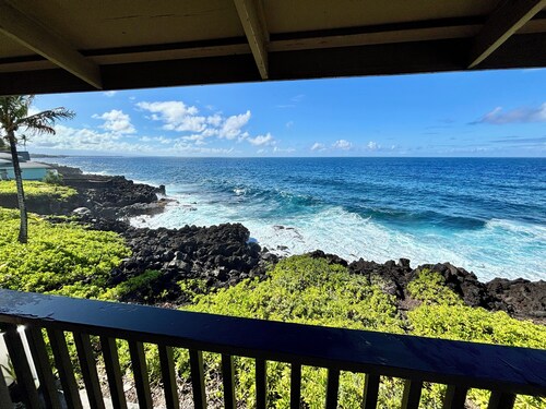 Kai Honu Hale, 3-Level Oceanfront Home with views from every room