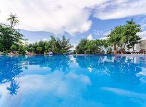 Outdoor pool - 3 Bedroom Villa TG25 Beach Front Resort SDV282-By Samui Dream Villas (Koh Samui)