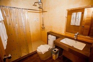 Bruser, brusehoved med spredningseffekt, bidet, håndklæder
