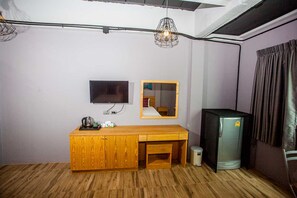 Standard Double Room | Room amenity - Casa DeeDee (Dee Inn) (Rawai)