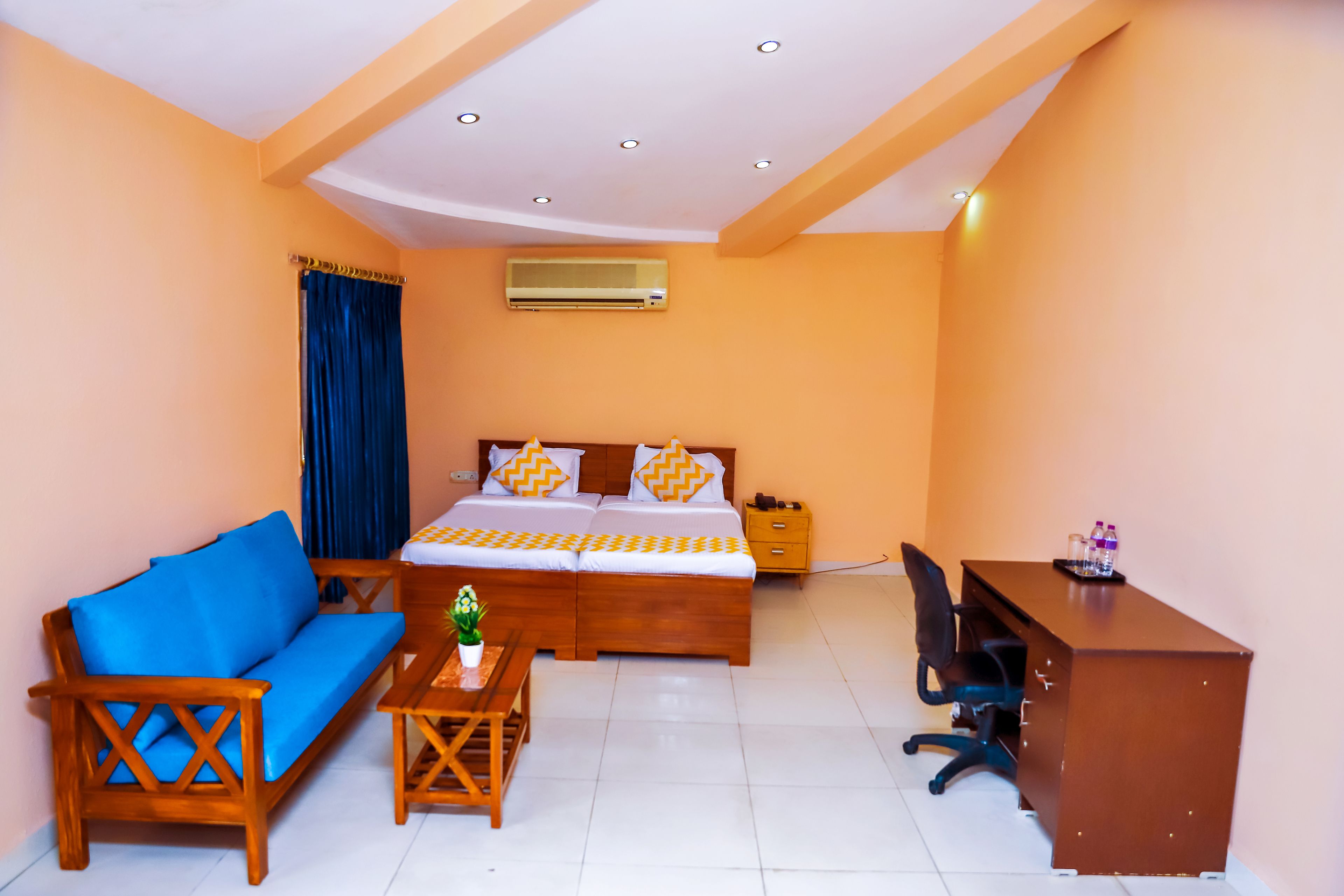 デラックス シングルルーム | 1 室のベッドルーム、高級寝具、デスク、可動式ベッド